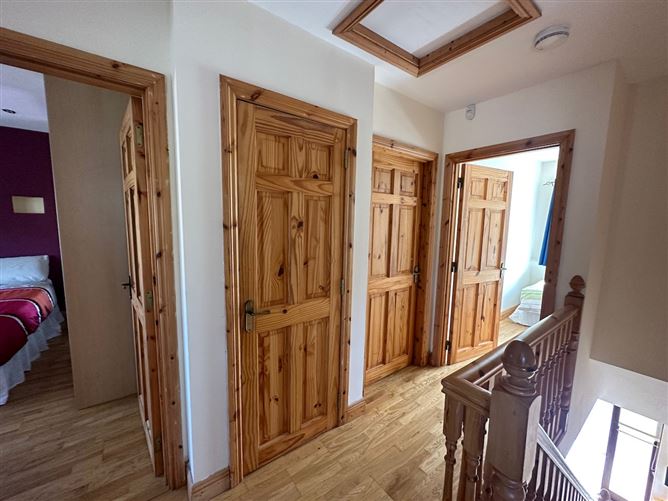 11 Willow Park, Cluain Ard, Cobh, Cork