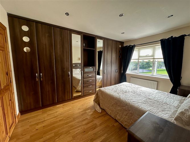 11 Willow Park, Cluain Ard, Cobh, Cork