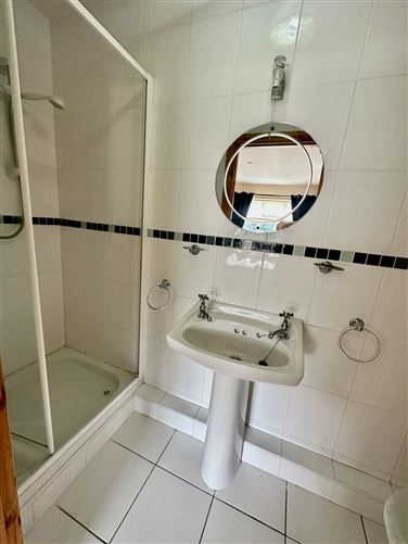 11 Willow Park, Cluain Ard, Cobh, Cork