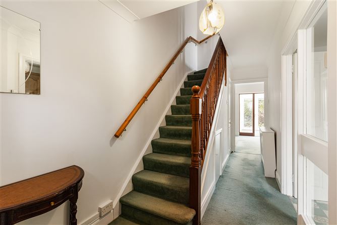 2 Newtown Grove, Churchtown, Dublin 14