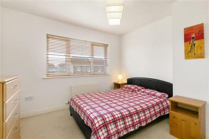 3 Rossberry Place, Lucan, Co. Dublin