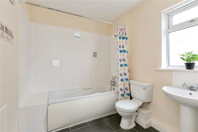 3 Rossberry Place, Lucan, Co. Dublin