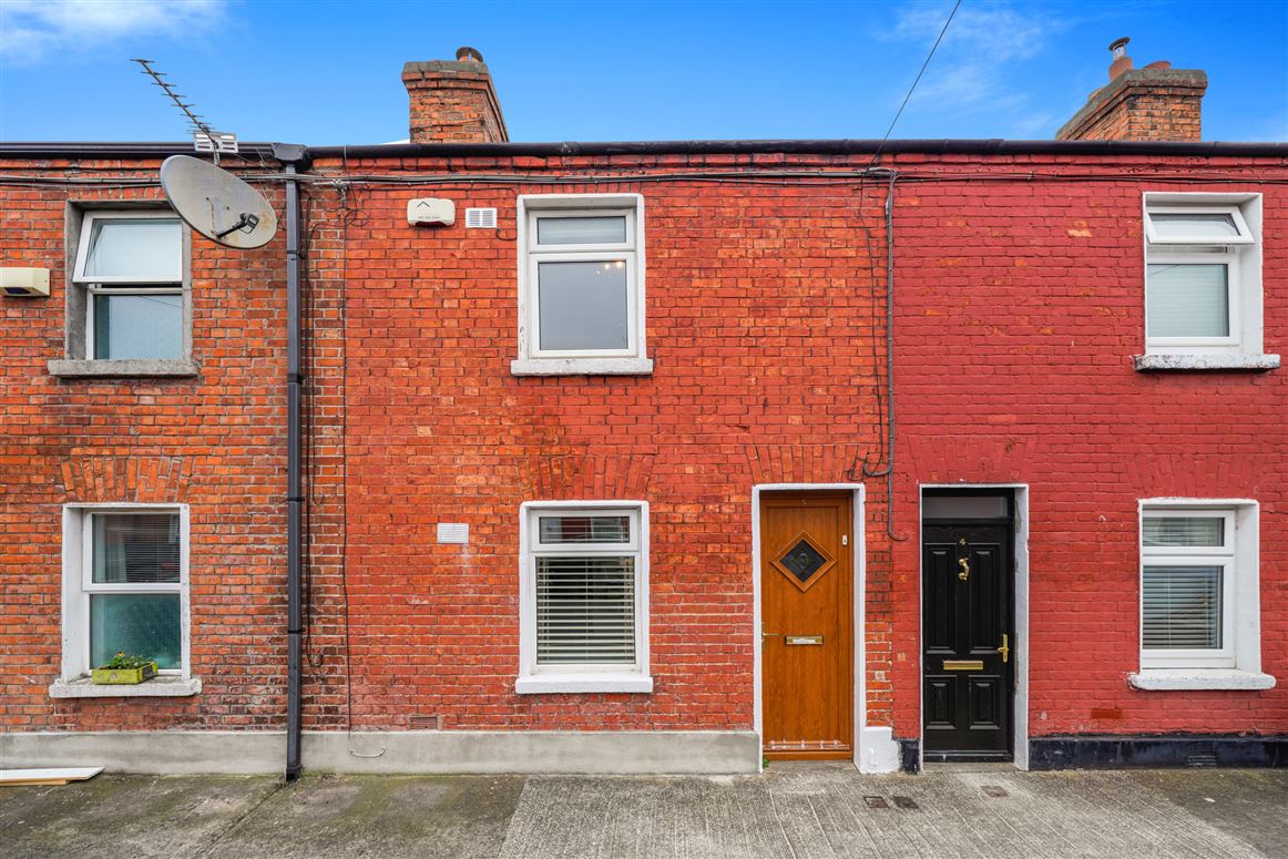 5 SHERRARD AVENUE, off North Circular Road, Dublin 1