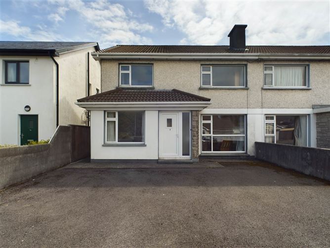 2 Clifton Avenue, Newcastle, Galway, County Galway - RE/MAX Estates ...