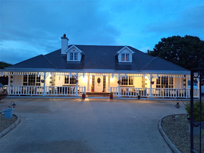 https://photos-a.propertyimages.ie/media/2/6/7/4947762/bf15200e-cc1d-4bd9-8d6d-6e7d56808cc5_l.jpg