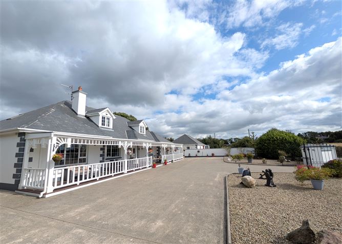 https://photos-a.propertyimages.ie/media/2/6/7/4947762/bf15200e-cc1d-4bd9-8d6d-6e7d56808cc5_l.jpg