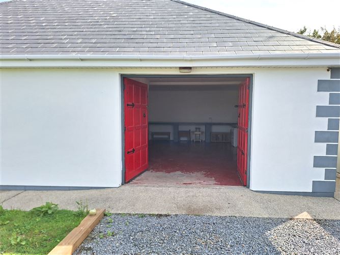 https://photos-a.propertyimages.ie/media/2/6/7/4947762/bf15200e-cc1d-4bd9-8d6d-6e7d56808cc5_l.jpg