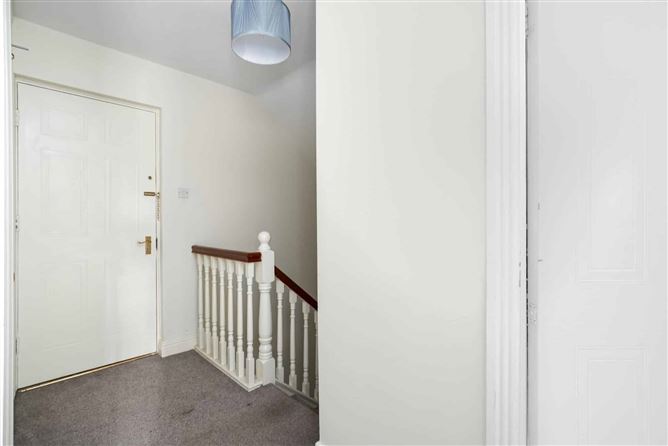 56 La Rochelle, High Street, Christchurch, Dublin 8