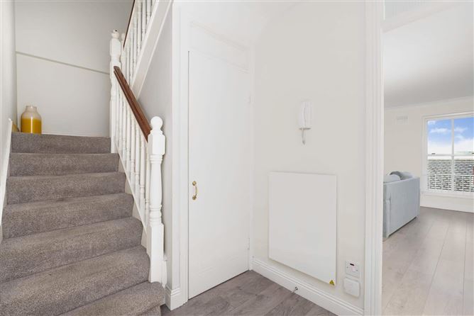 56 La Rochelle, High Street, Christchurch, Dublin 8