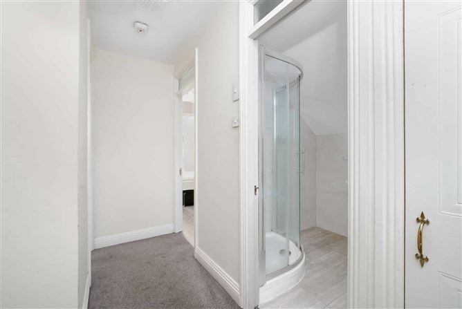 56 La Rochelle, High Street, Christchurch, Dublin 8