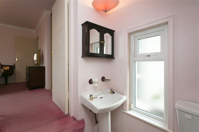 43 Knocknashee, Goatstown, Dublin 14