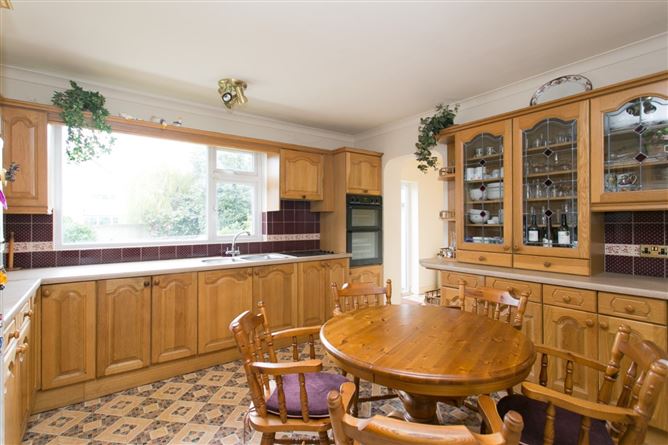 43 Knocknashee, Goatstown, Dublin 14