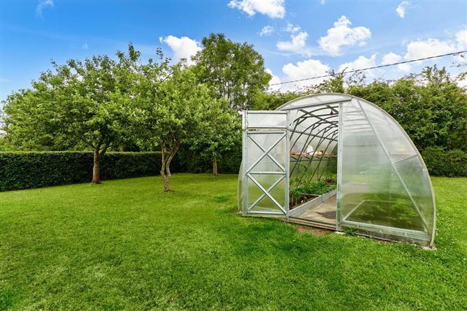 Brownstown, Kentstowm, Navan, Meath