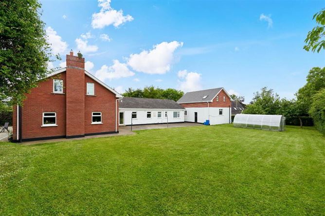 Brownstown, Kentstowm, Navan, Meath