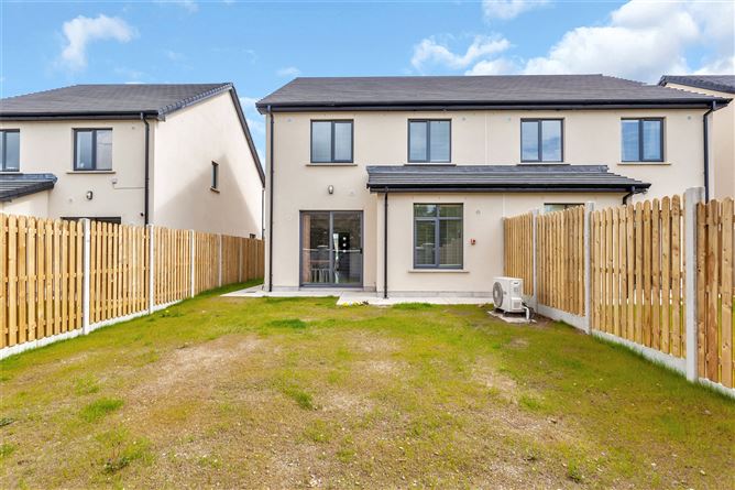 35 Curragh Farm, Newbridge, Co. Kildare