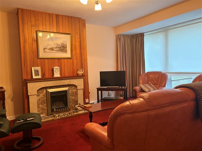20 Whitethorn Park , Beaumont, Dublin 5