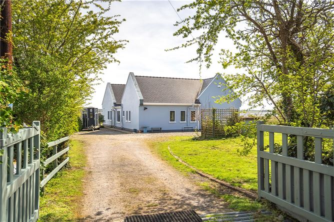 https://photos-a.propertyimages.ie/media/2/6/8/4996862/4dceb40f-797b-4215-b272-62e7ca417cc2_l.jpg