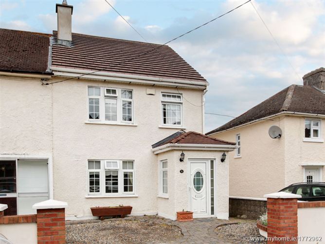6a St. Maelruans Park, Tallaght, Dublin 24 Ray Cooke Auctioneers