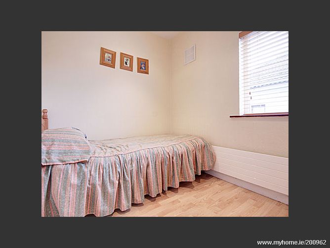 79 Beechwood Lawns, Rathcoole, Co. Dublin