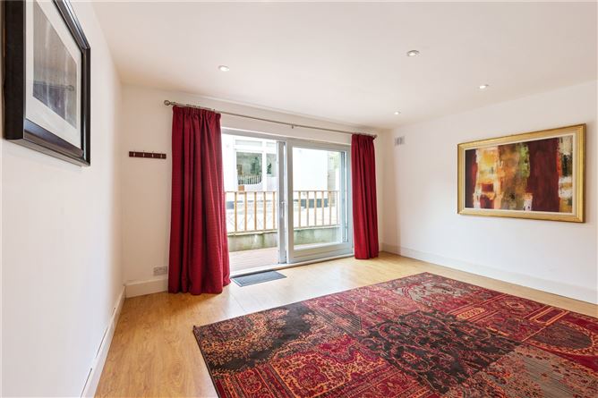 12 Rathmichael Woods, Shankill, Dublin 18