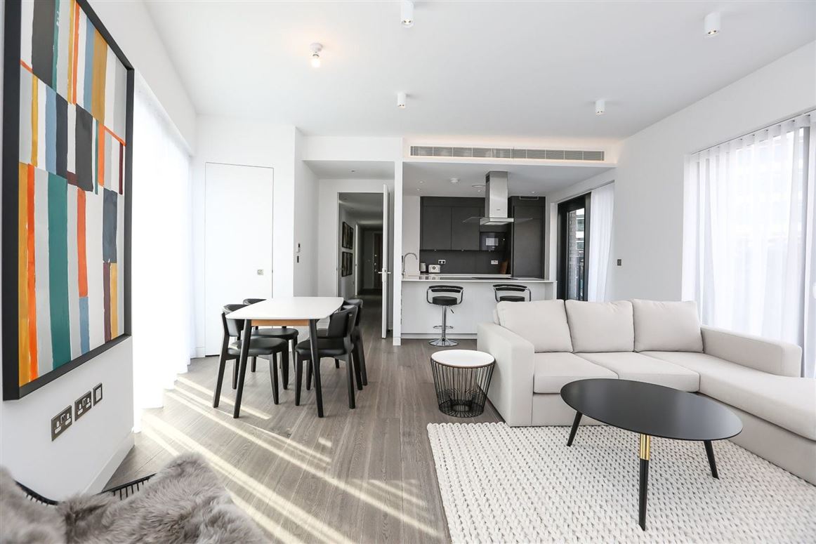 Warm White Clouds, Vacation Rental in Greater London, England, London, Greater London