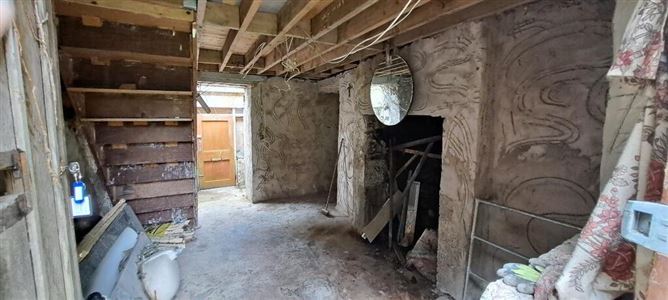 Killargue Village, Dromahair, Leitrim