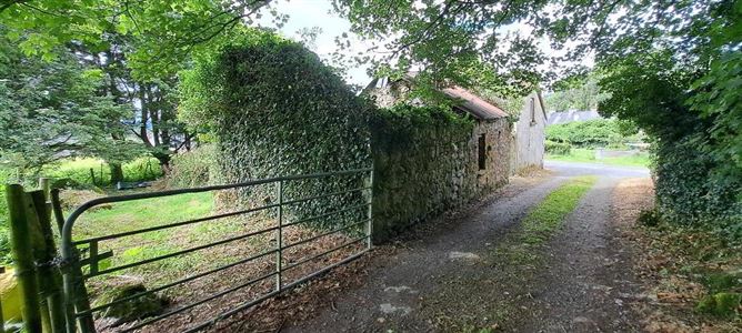 Killargue Village, Dromahair, Leitrim