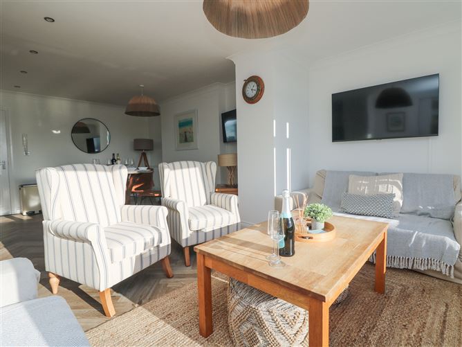 5 Fistral Waves,Newquay, Cornwall, United Kingdom