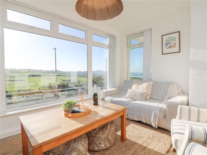 5 Fistral Waves,Newquay, Cornwall, United Kingdom