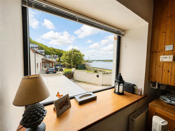 Photo 12 of 25 — 3 Seaview Court, Sea Road , Courtmacsherry, West Cork