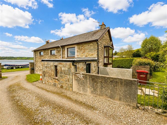 Photo 21 of 25 — 3 Seaview Court, Sea Road , Courtmacsherry, West Cork