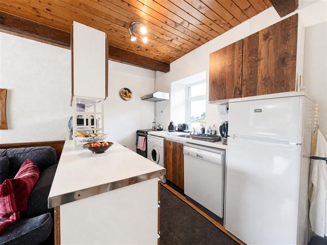 Photo 16 of 25 — 3 Seaview Court, Sea Road , Courtmacsherry, West Cork