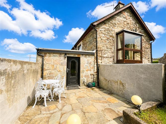 Photo 17 of 25 — 3 Seaview Court, Sea Road , Courtmacsherry, West Cork