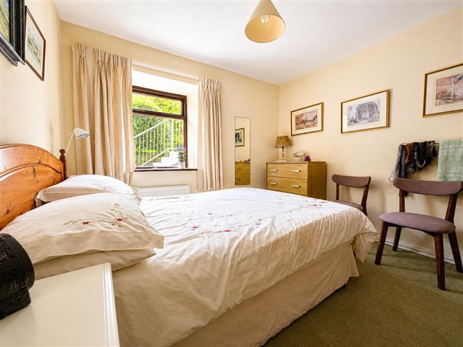Photo 8 of 25 — 3 Seaview Court, Sea Road , Courtmacsherry, West Cork