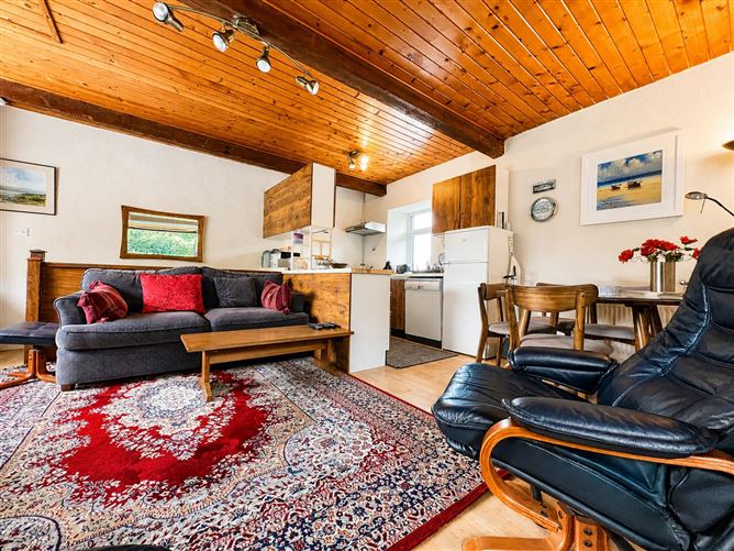 Photo 15 of 25 — 3 Seaview Court, Sea Road , Courtmacsherry, West Cork