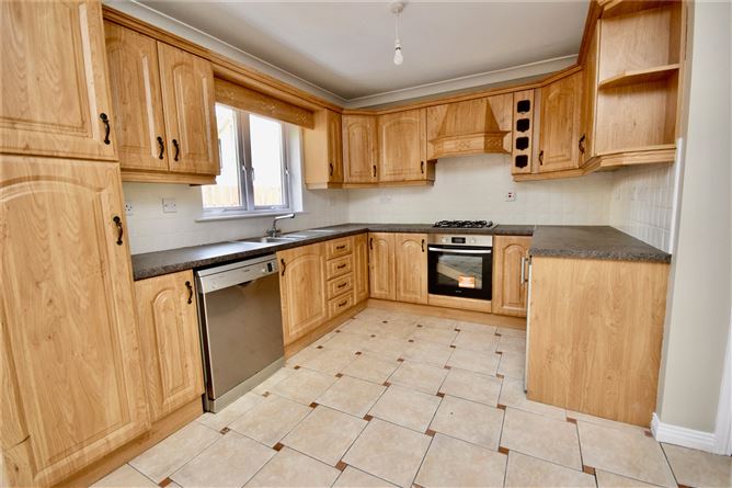 Photo 11 of 18 — 28 Hazelbrook Crescent, Letterkenny, Co. Donegal