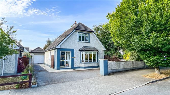 'Post Knott', No. 4 Oaklawns, Paulstown, Kilkenny