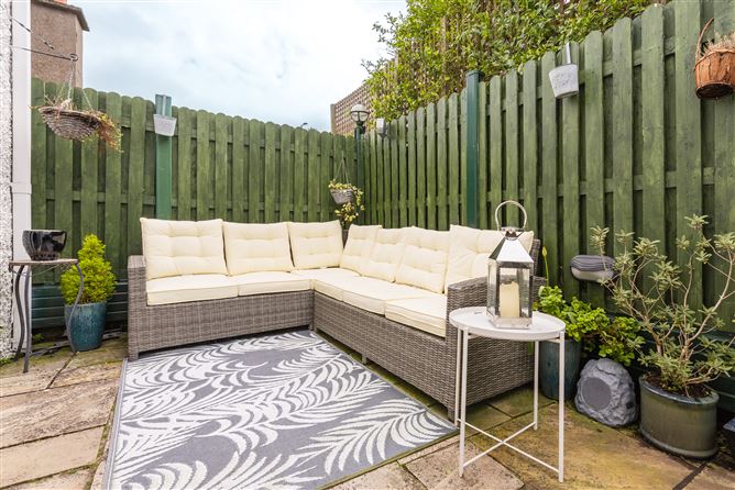 49 Derrynane Gardens, Sandymount, Dublin 4