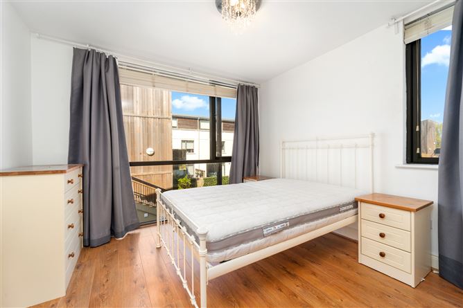 36, Parkview Green, Finglas