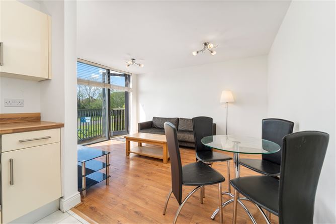 36, Parkview Green, Finglas