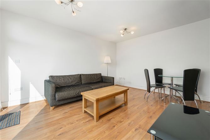 36, Parkview Green, Finglas