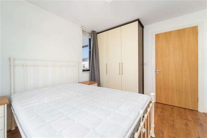 36, Parkview Green, Finglas