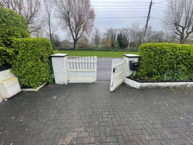 Saint Christopher, 52 Riverview Estate, Glasheen, Cork
