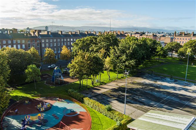 Apt 20, 52 Mountjoy Square, Mountjoy Square, Dublin 1