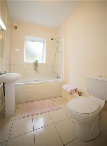 Apartment 29 Cruagh Court, Stepaside, Dublin