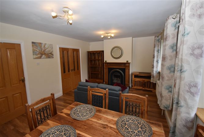  1 Manor Villas, Thornbury View, Rochestown, Cork