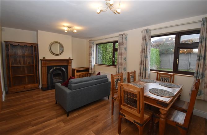  1 Manor Villas, Thornbury View, Rochestown, Cork