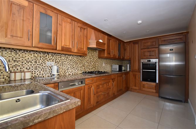  1 Manor Villas, Thornbury View, Rochestown, Cork