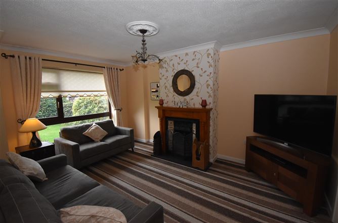  1 Manor Villas, Thornbury View, Rochestown, Cork