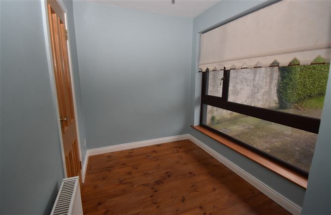  1 Manor Villas, Thornbury View, Rochestown, Cork